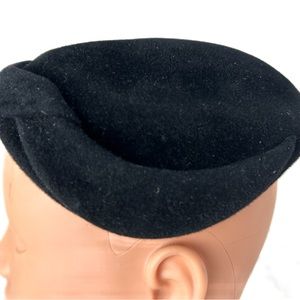 Vintage Janyth Roy New York Black Peachbloom Velour Cap OSFM